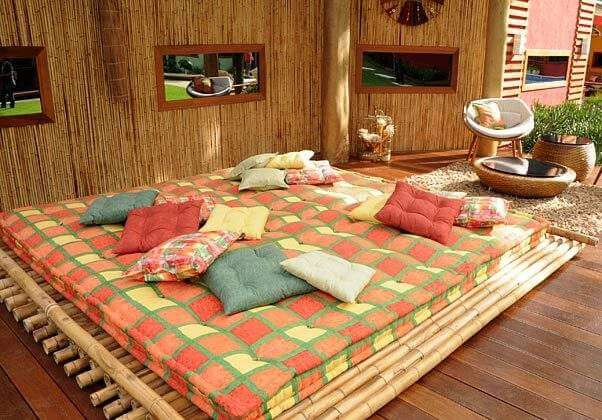 Dicas de decoração de casa de veraneio com cores fortes