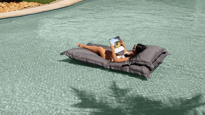 puff na piscina como escolher